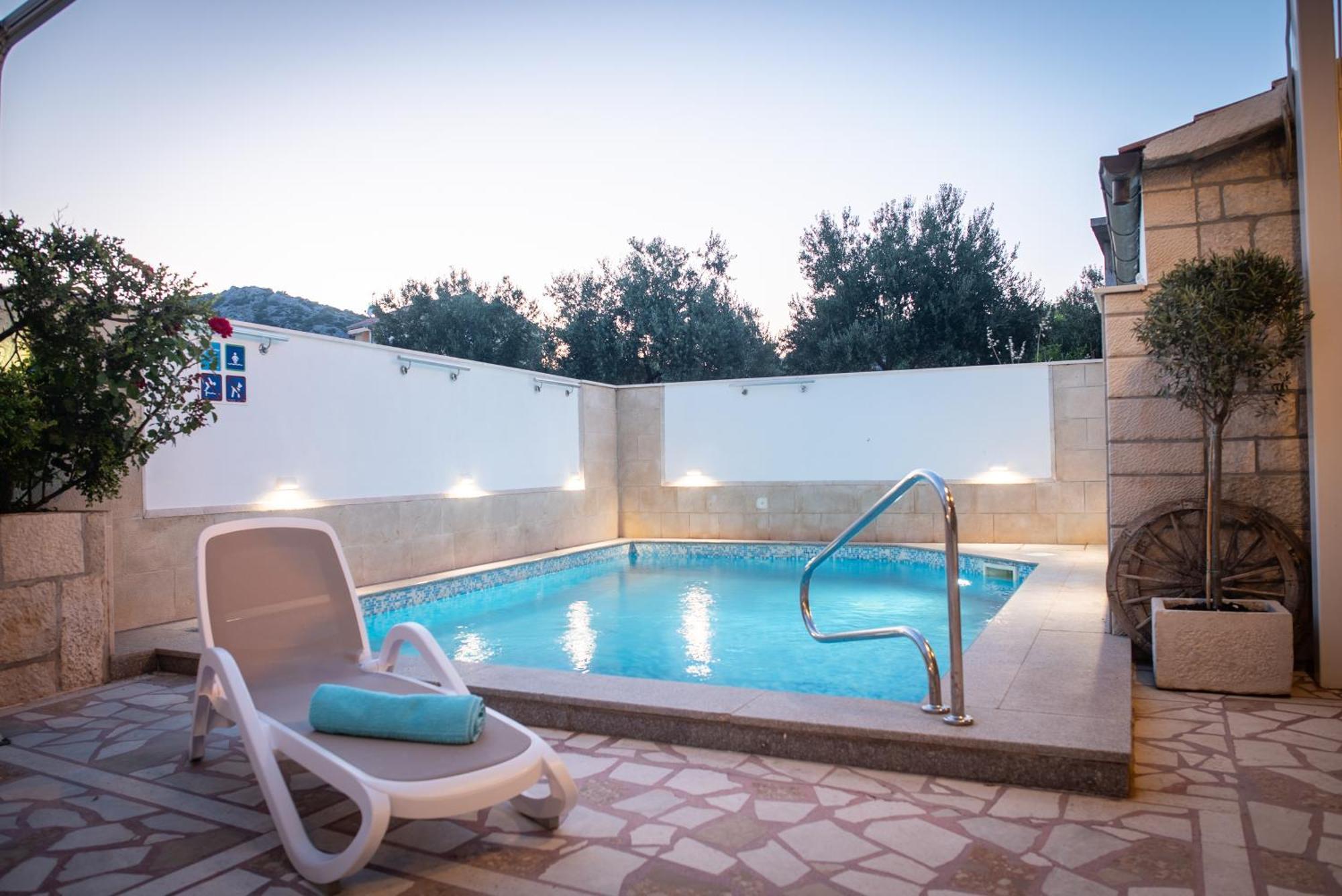Rustica Dalmatia Apartament *